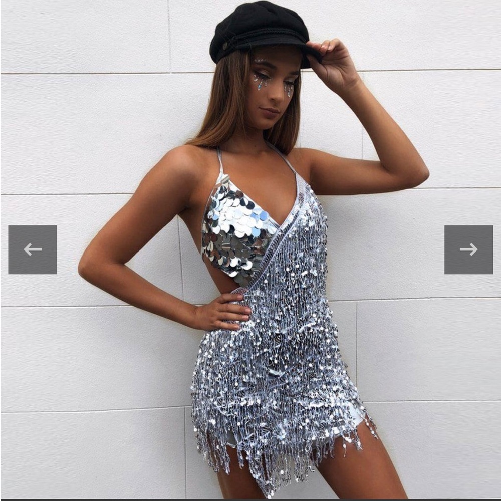 Halter V Neck Bodycon Tassel Sequin Mini Dress - Silver